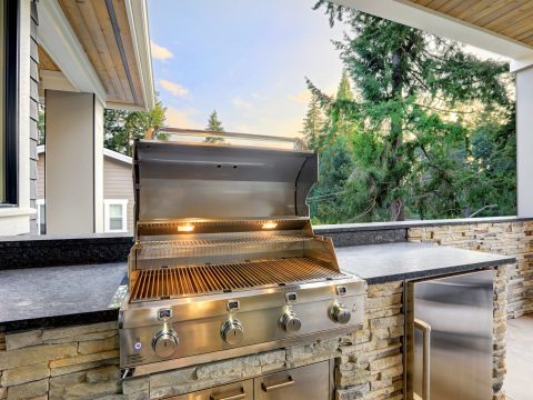 מטבח חוץ עם מאוורר תקרה